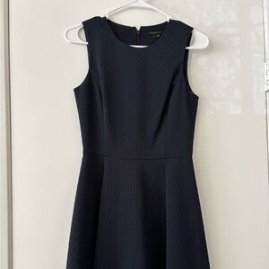 Theory women's sleeveless dress